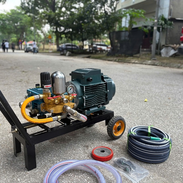 Máy rửa xe đầu liền HA ADX25DAT 2200W