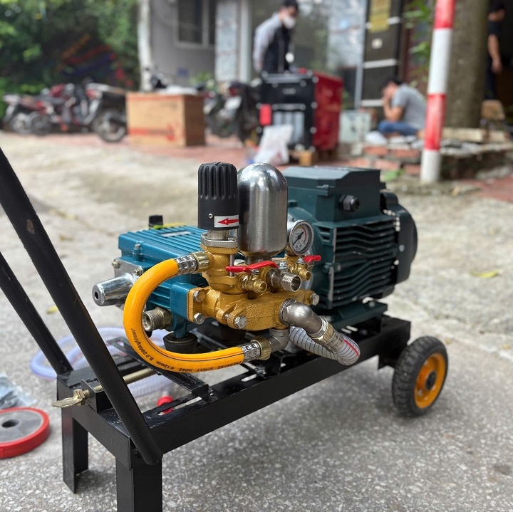 Máy rửa xe đầu liền HA ADX25DAT 2200W