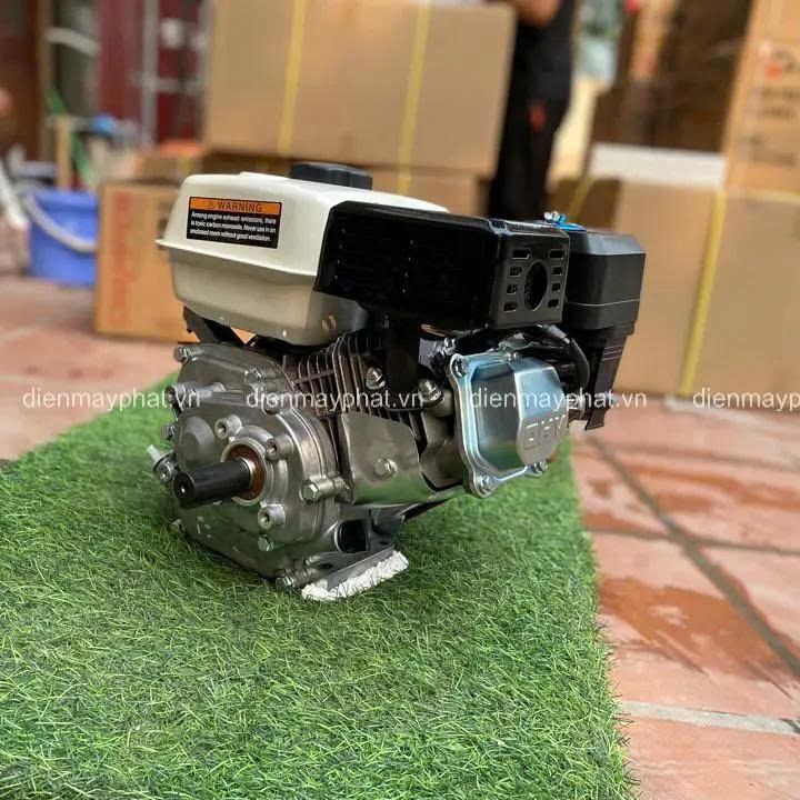 Động cơ nổ chạy xăng CHAMPION 7.5HP CP-230R trục lệch