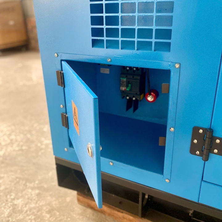 Máy phát điện 20KW công nghiệp HAKUDA HKD20KP3TC