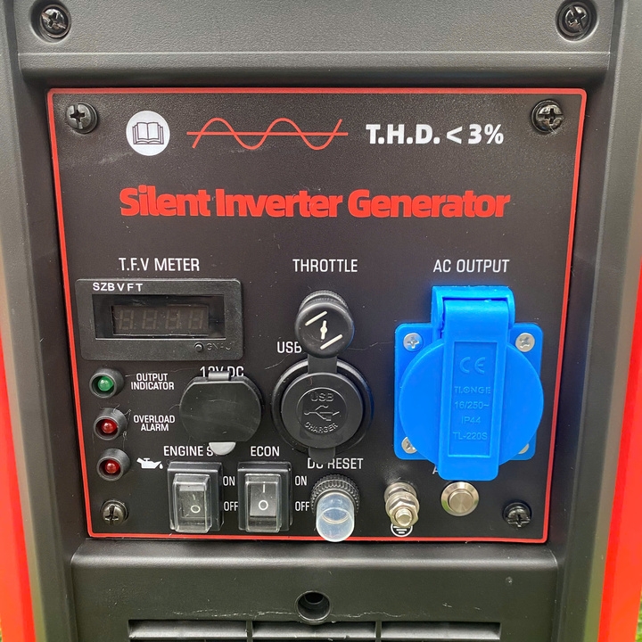 Máy phát điện gia đình chạy xăng 4KW HAKUDA HKD4000i Inverter