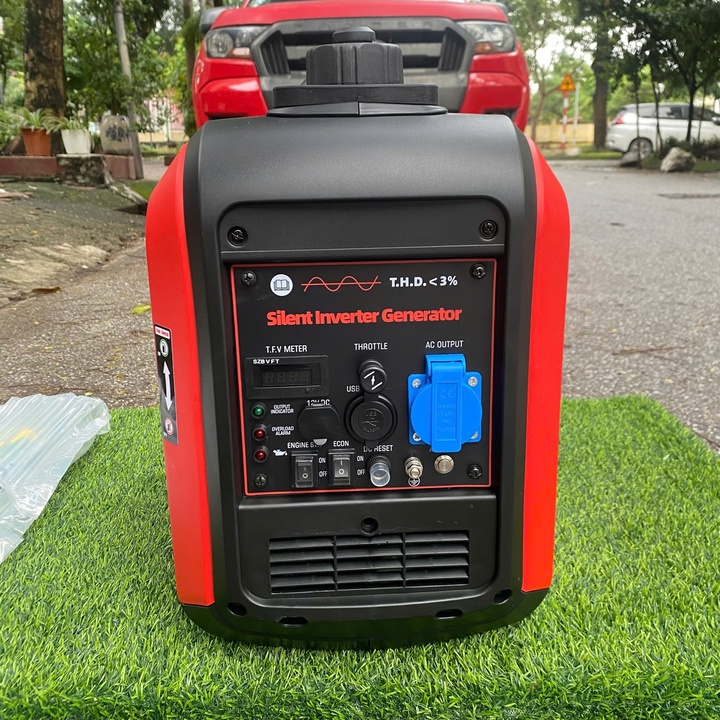 Máy phát điện gia đình chạy xăng 4KW HAKUDA HKD4000i Inverter