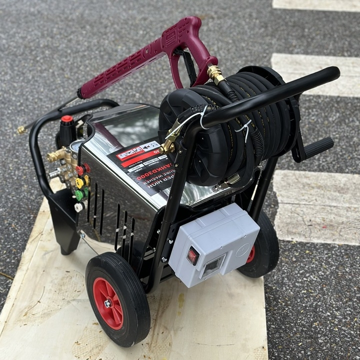 Máy rửa xe công nghiệp 3KW HAKUDA MRXCAHKD3000 rulo cuộn