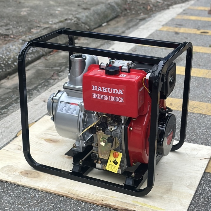 Máy bơm nước chạy dầu 6.6KW HAKUDA HKDMBN100DGE có đề