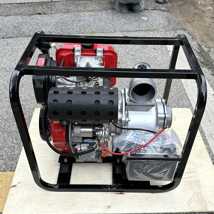 Máy bơm nước chạy dầu 6.6KW HAKUDA HKDMBN100DGE có đề