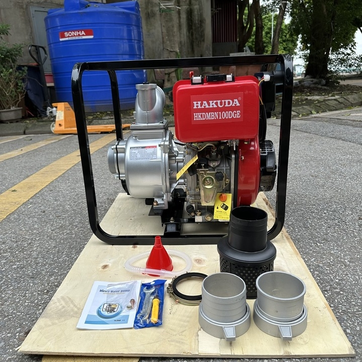 Máy bơm nước chạy dầu 6.6KW HAKUDA HKDMBN100DGE có đề