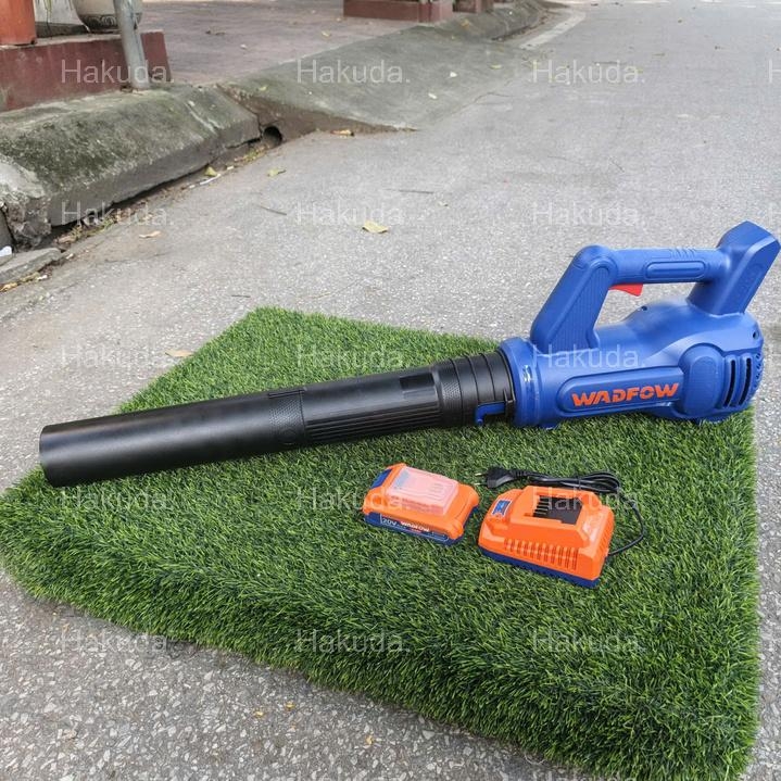 Máy Thổi Bụi Dùng Pin 20V Wadfow WBLP521 gồm 1 pin 1.5Ah và 1 sạc