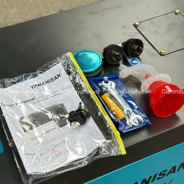 Máy phát điện chạy dầu 5KW cách âm YAMANISAN  YM6800T/Y