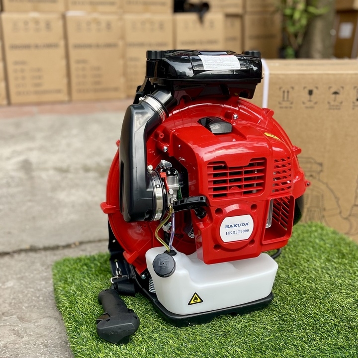Máy thổi bụi đeo vai 2 thì 4KW HAKUDA HKD2T4000
