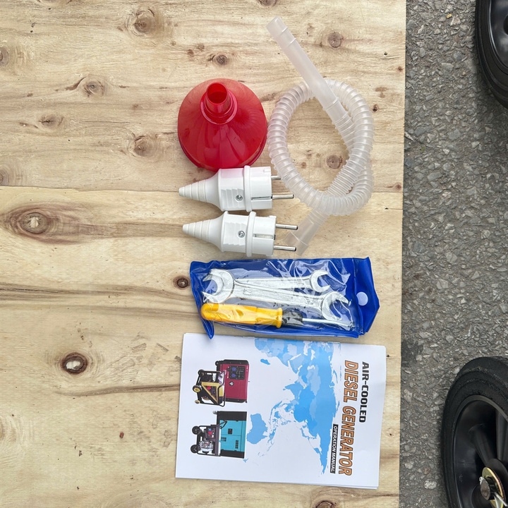 Máy phát điện 3KW chạy dầu diesel HAKUDA HKD3000T