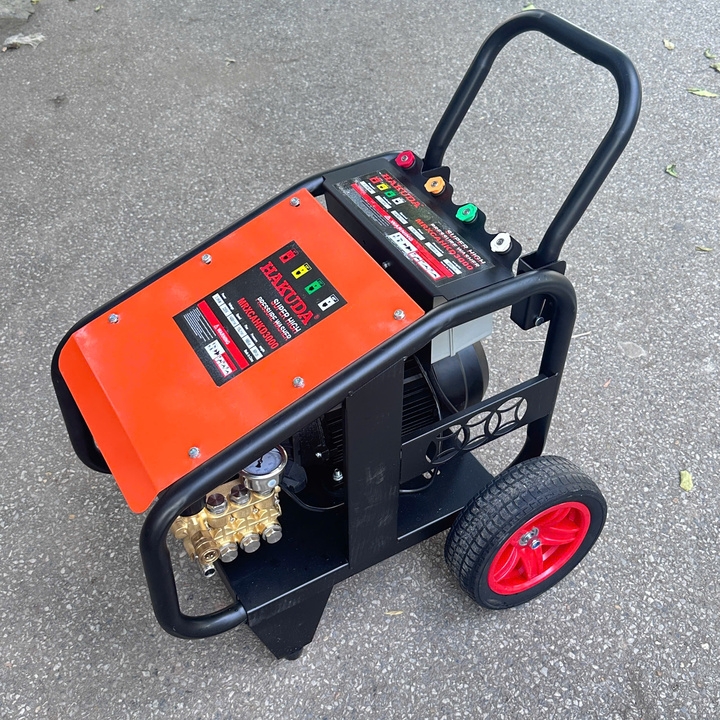 Máy rửa xe cao áp 3KW HAKUDA MRXCAHKD3000