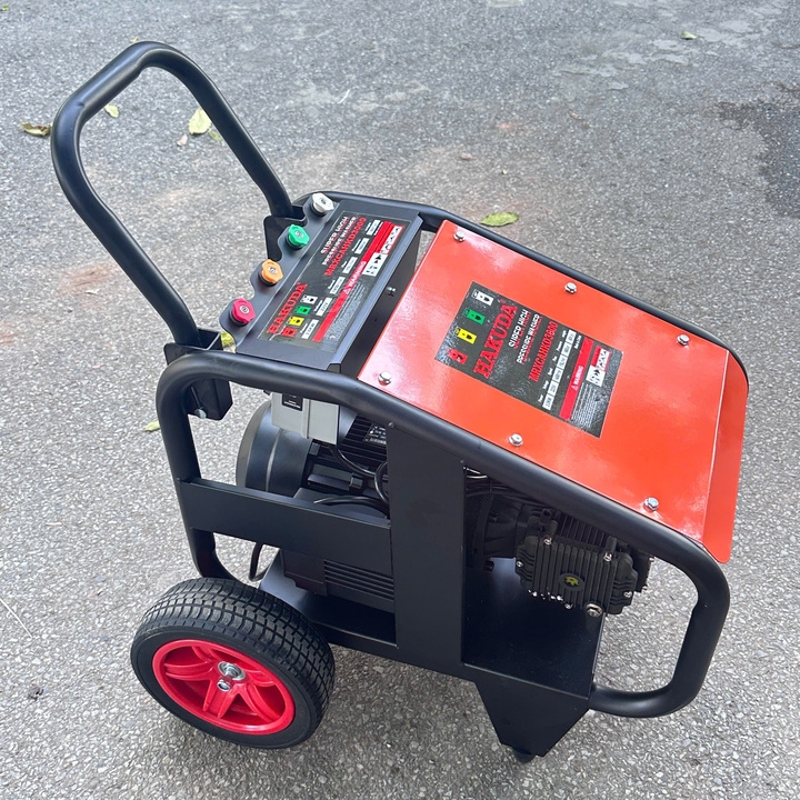 Máy rửa xe cao áp 3KW HAKUDA MRXCAHKD3000