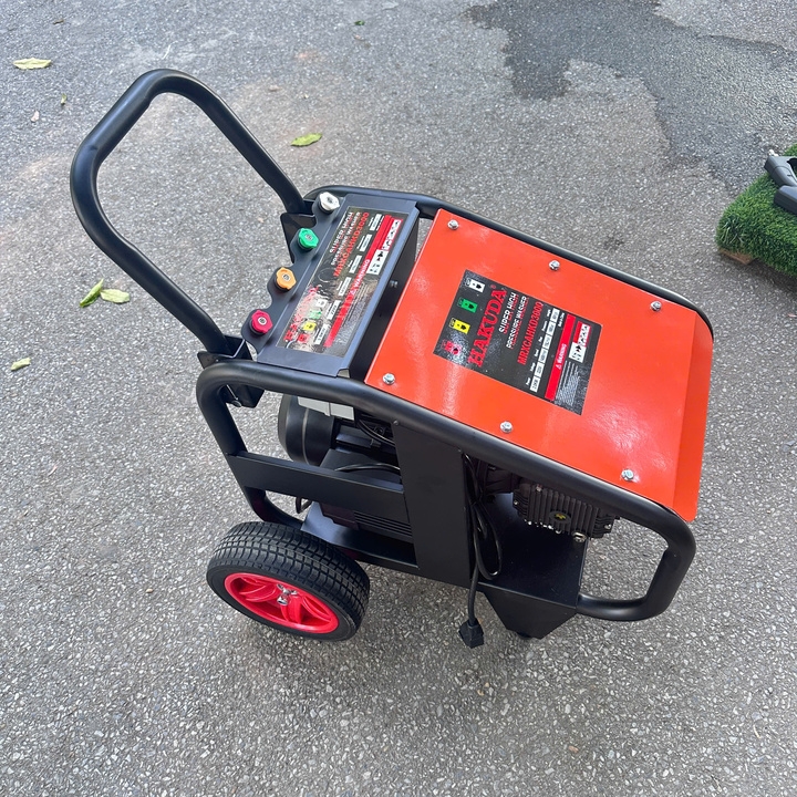 Máy rửa xe cao áp 3KW HAKUDA MRXCAHKD3000