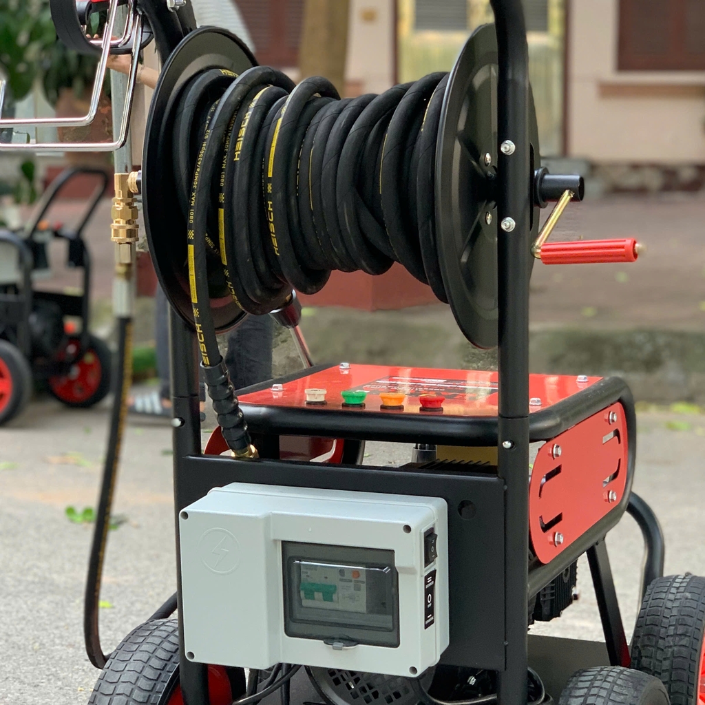 Máy rửa xe công nghiệp 3.5KW HAKUDA MRXCAHKD3500