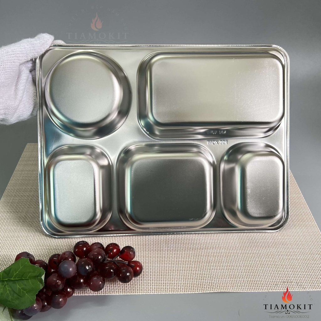 Khay inox 5 ngăn lớn K23  Sus 304 cho giáo viên