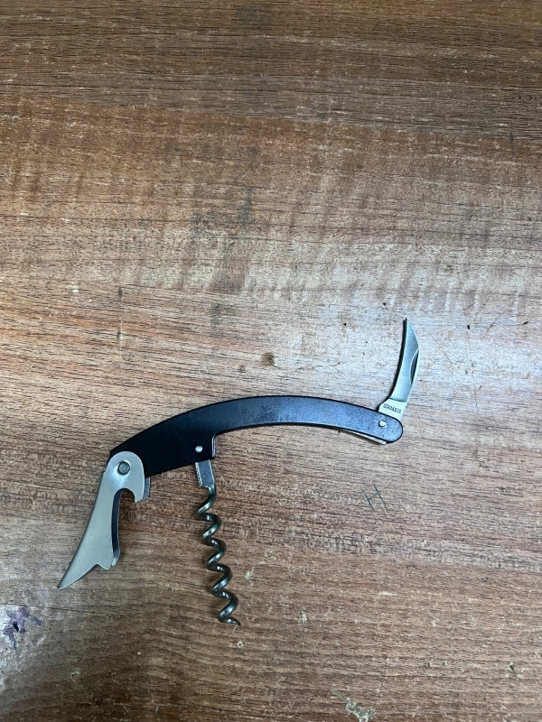 Dụng Cụ Khui mở Rượu Bia 3 in 1 đa năng