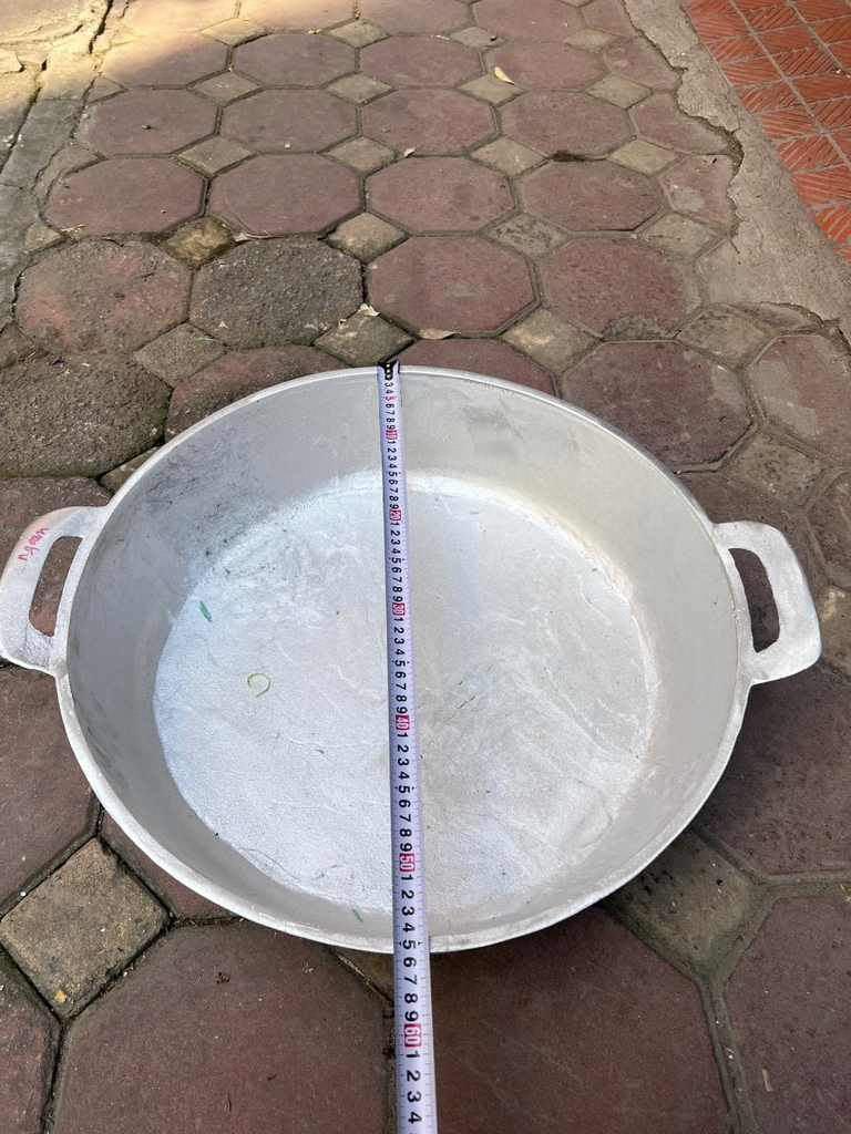 Chảo gang đế bằng