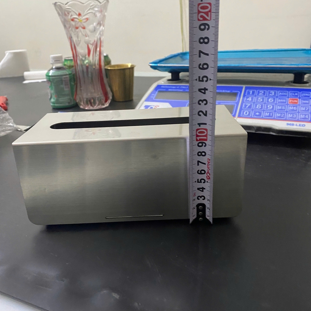 Hộp đựng giấy Inox