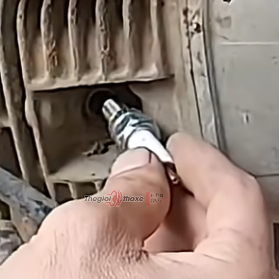 Bugi xe máy Sovko 3 Chấu