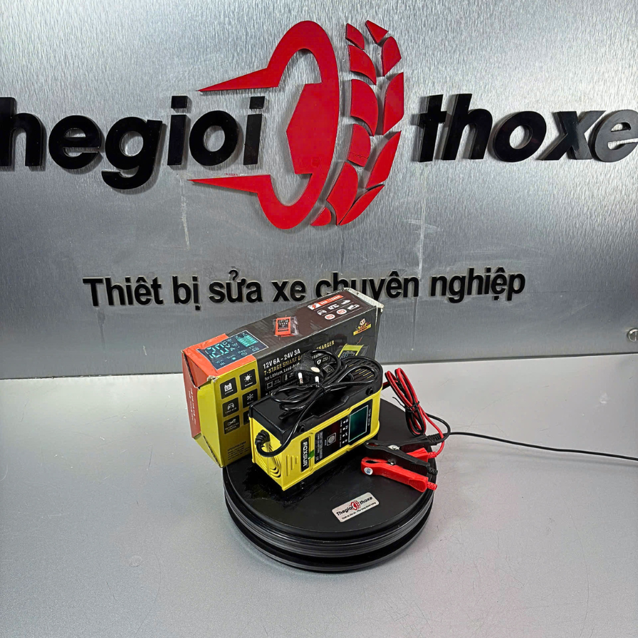 Sạc foxsur 12V/24V - 6A