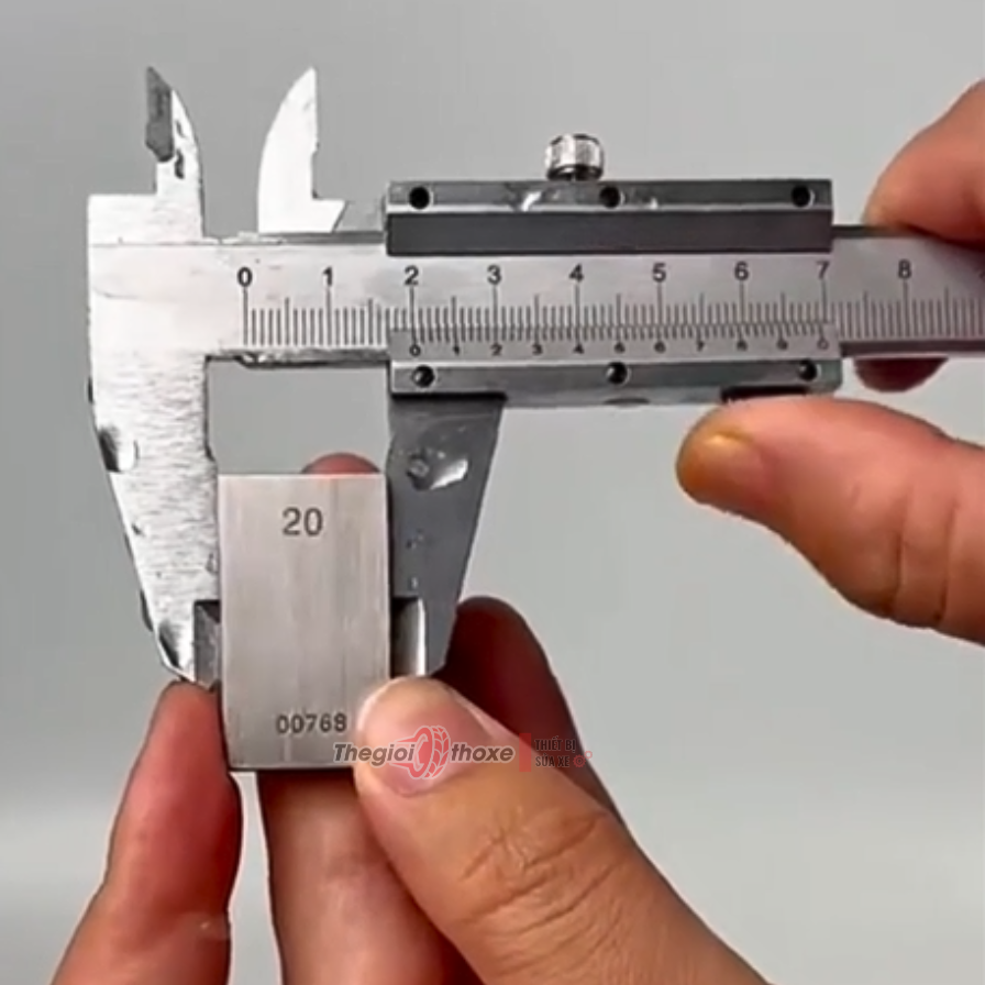 Thước kẹp cơ khí 150mm