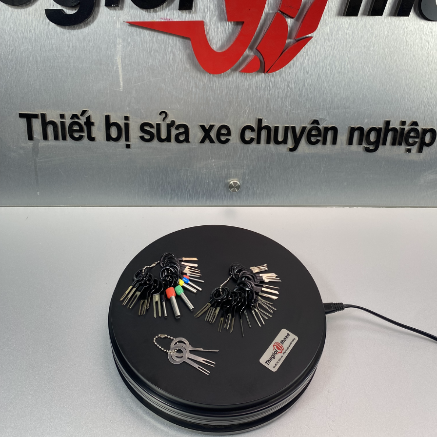 Dụng cụ tháo giắc điện