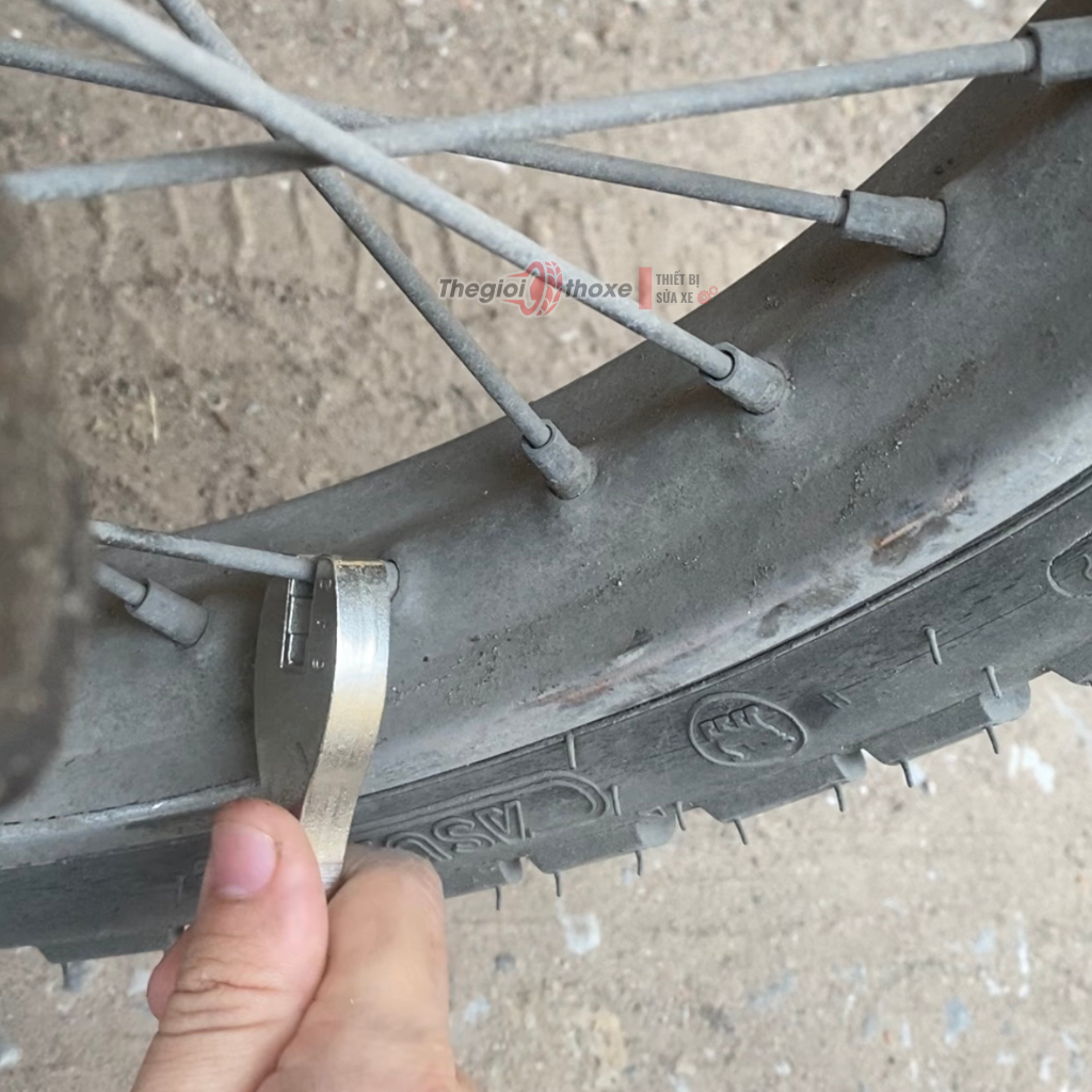 Cờ lê rút căm Thái Lan