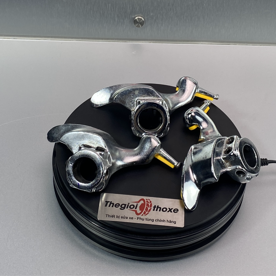 Mỏ vịt máy ra vào lốp