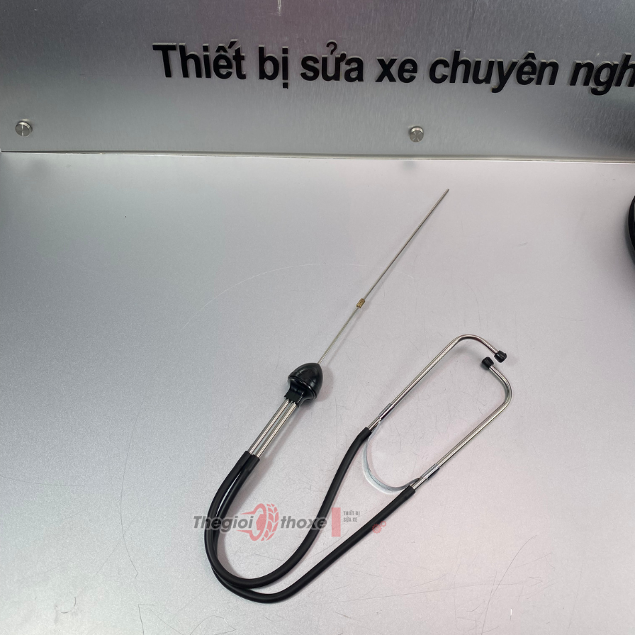 Tai nghe tiếng gõ động cơ