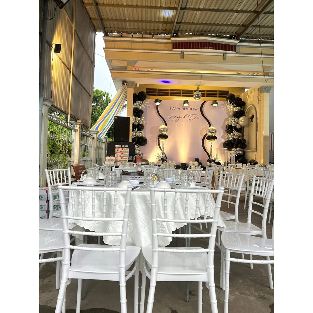 Ghế Ngồi Sự Kiện – Nhựa Nguyên Sinh, Dễ Xếp Chồng, Dùng Cho Quán Cafe, Đám Cưới