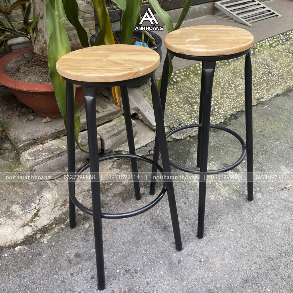 Ghế quầy bar cao 75cm màu gỗ tự nhiên, không tựa màu nệm nâu