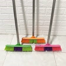 Bàn Chải Chà Sàn 3 Màu Cán Dài