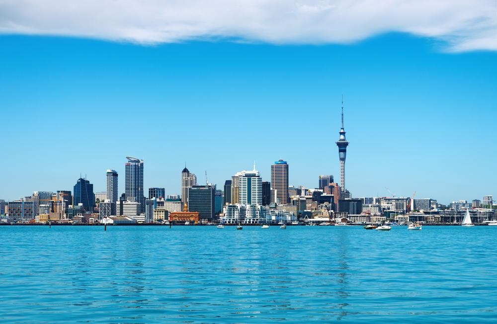 Toàn cảnh Auckland Skyline với Sky Tower tại New Zealand