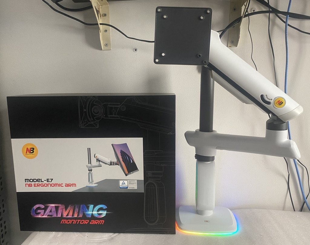 Giá treo gắn bàn  LCD G80  (32