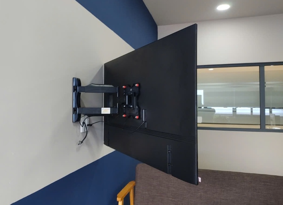 Giá Treo TiVi Góc Xoay Ergotek E85 (32 - 65 inch)