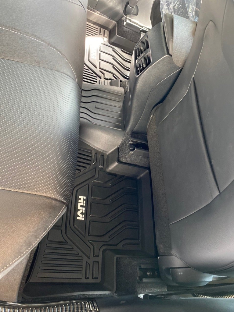 Thảm lót sàn ô tô Toyota Corolla Cross 2020-2023 3D Cao Cấp