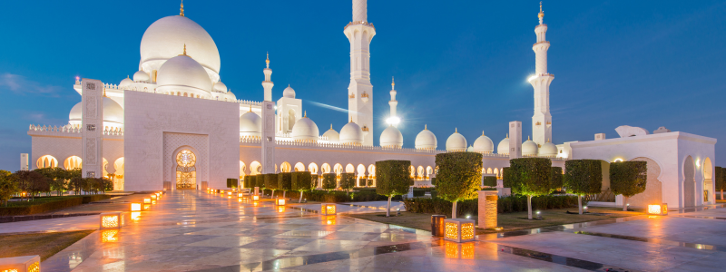 Thánh đường hồi giáo Sheikh Zayed sử dụng 100,000 tấn đá tự nhiên