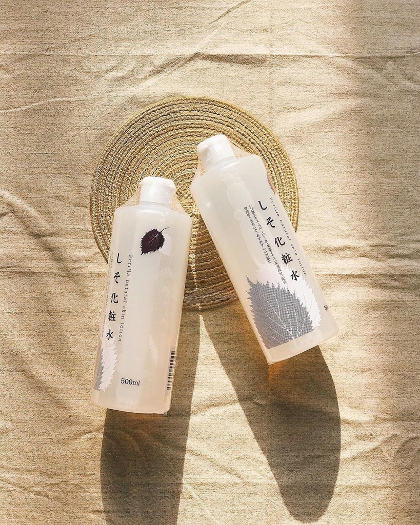 Nước hoa hồng tía tô Dokudami Natural - Nhật