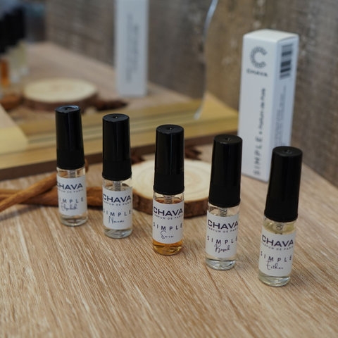 NƯỚC HOA SIMPLE 3ML NAM/NỮ - CHAVA