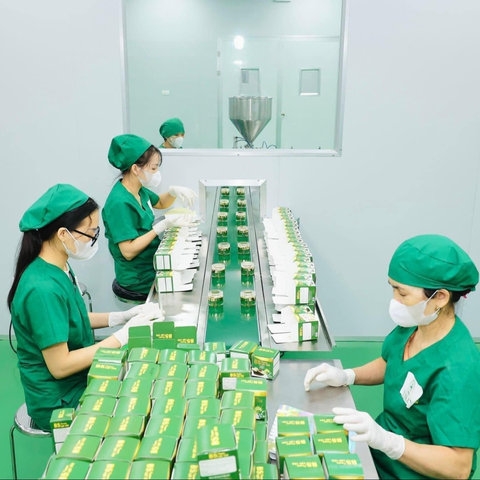 KEM DƯỠNG TRẮNG DA B5 LỤC TẢO - YSKIN