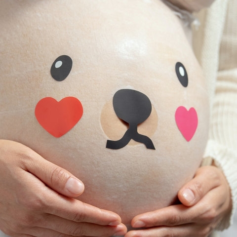MẶT NẠ BỤNG BẦU TNTN MOM'S CẤP ẨM, HỖ TRỢ TRỊ RẠN BỤNG 7 MIẾNG