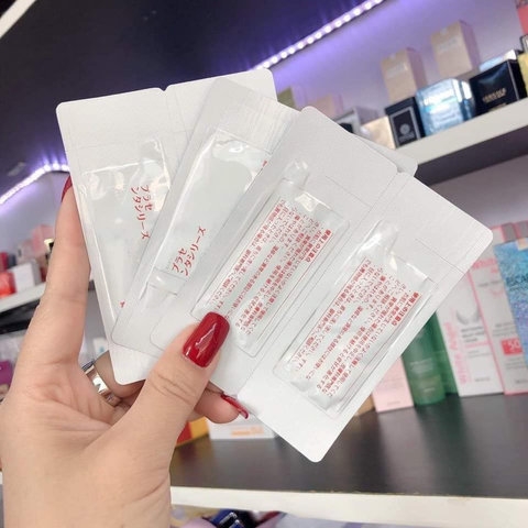 HỘP 50 GÓI Ủ TRẮNG NHAU THAI NHẬT BẢN DƯỠNG ẨM, TRẮNG DA, MỜ THÂM NÁM, SE KHÍT LỖ CHÂN LÔNG - GDN