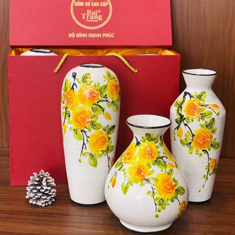 BỘ 3 BÌNH GỐM VẼ HOA BÁT TRÀNG LÀM QUÀ TẶNG,