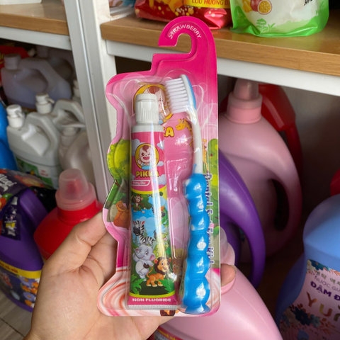 KEM ĐÁNH RĂNG PIKKA TRẺ EM TẶNG KÈM BÀN CHẢI ĐÁNH RĂNG L037 - LADY'S PASSION