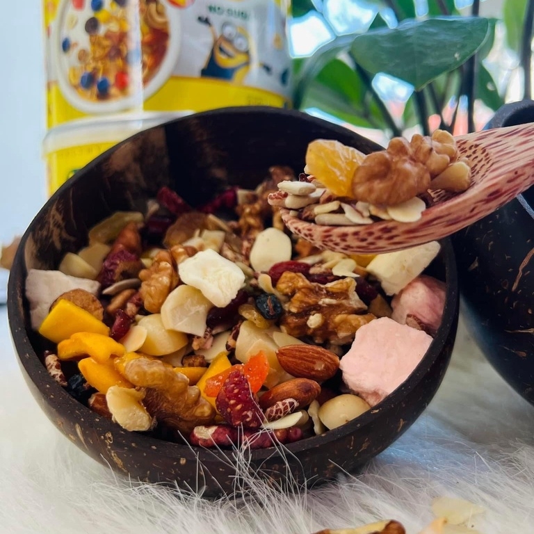 HẠT DINH DƯỠNG GRANOLA LẠC LẠC 650G - DR. MAYA