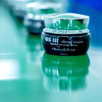 KEM DƯỠNG TRẮNG DA GSIII 30G - DR CELL