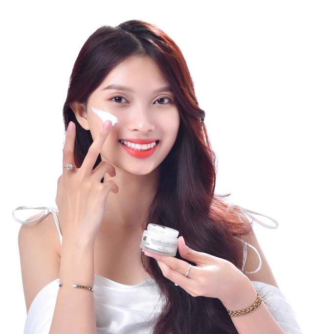 KEM NGÀY DƯỠNG SÁNG MỜ THÂM NÁM MELASMA & DAY CREAM DOCTORSKIN 30G