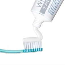 KEM LÀM TRẮNG RĂNG EDELWHITE WHITENING ANTI-PLAQUE TUÝP 75ML - EDELWHITE