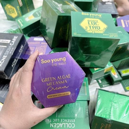 KEM NGỪA NÁM LỤC TẢO - SOO YOUNG