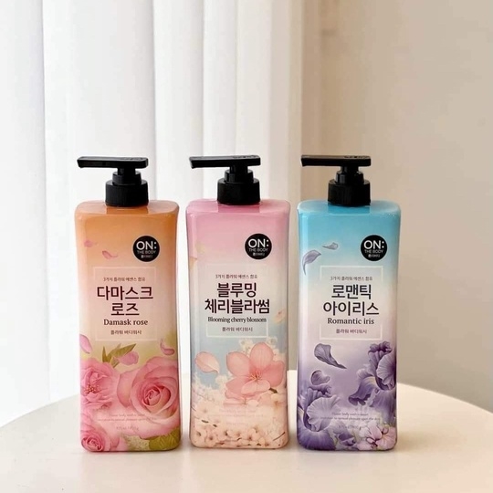SỮA TẮM DƯỠNG TRẮNG DA 900ML ON THE BODY